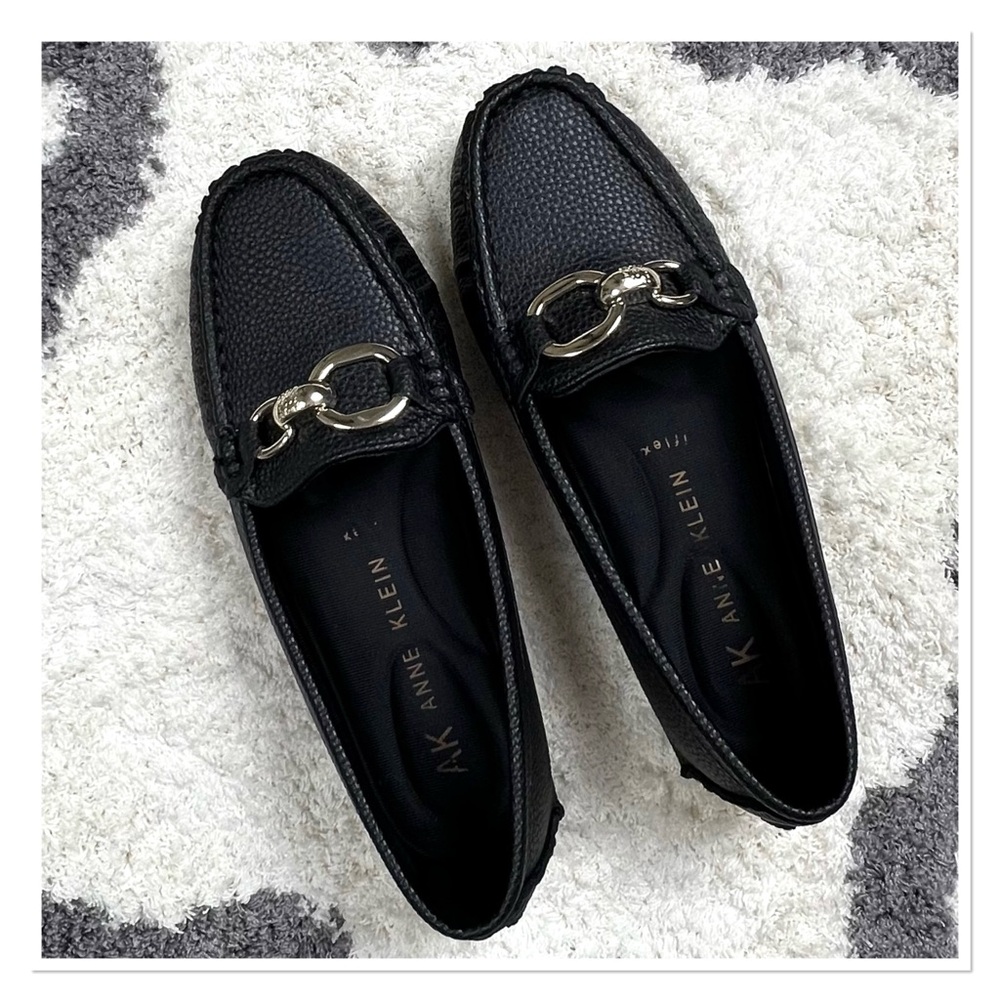 ANNE KLEIN Black "Snaffle" Driver Loafers/Flats